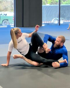 women's jiu-jitsu classes
